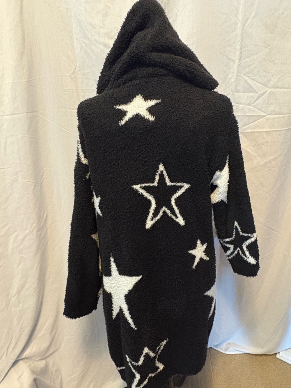 White Mark Black and White Star Knit Hoodie - Picture 2 of 3